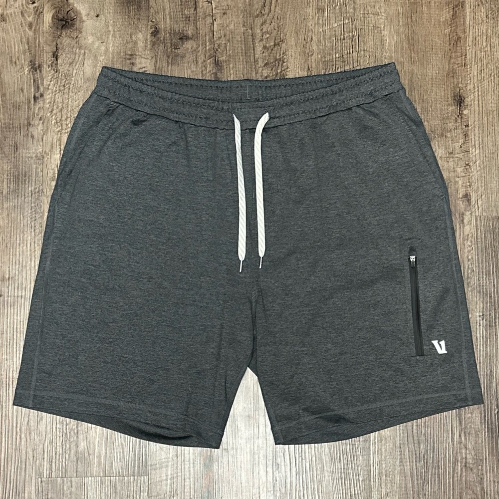 Vuori Sunday Performance Shorts Men's Size XL